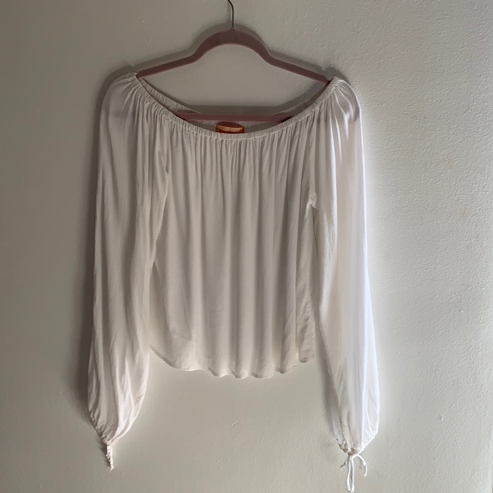 Otis & Maclain size M off the shoulder top